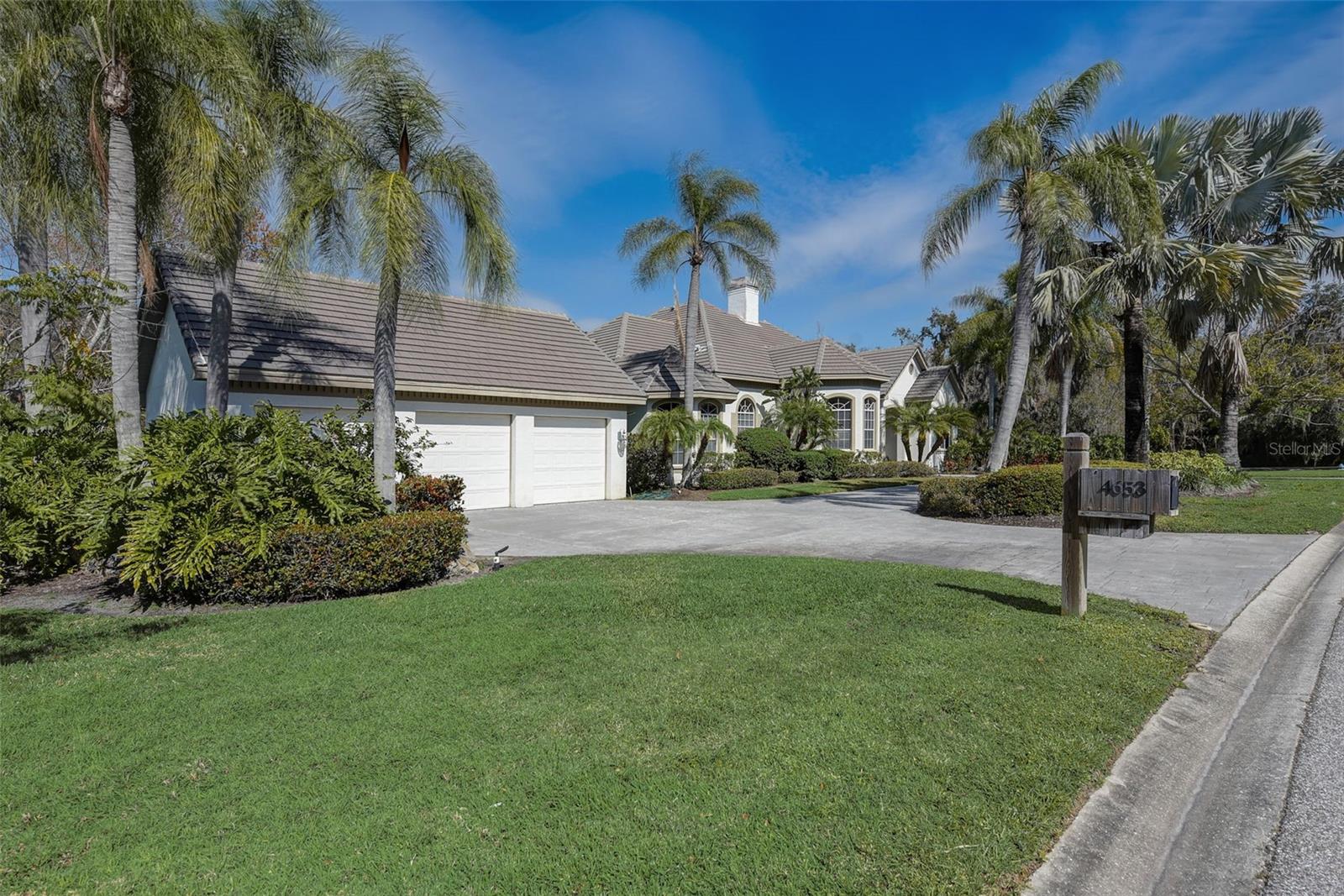 4653 HADFIELD DR — photo 67