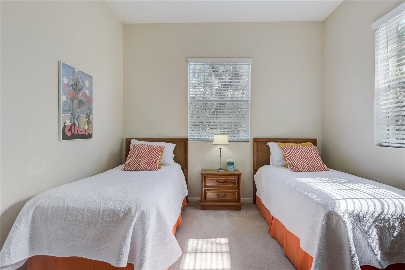 4653 HADFIELD DR — photo 12