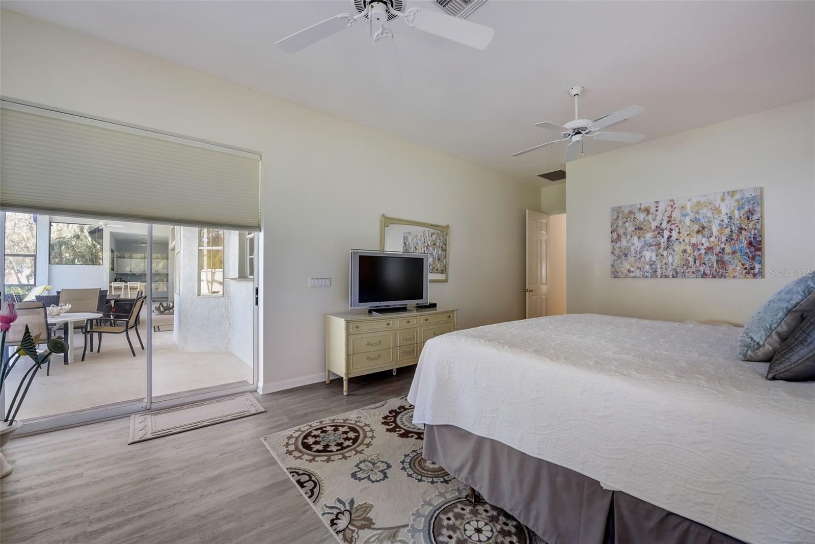 4653 HADFIELD DR — photo 36
