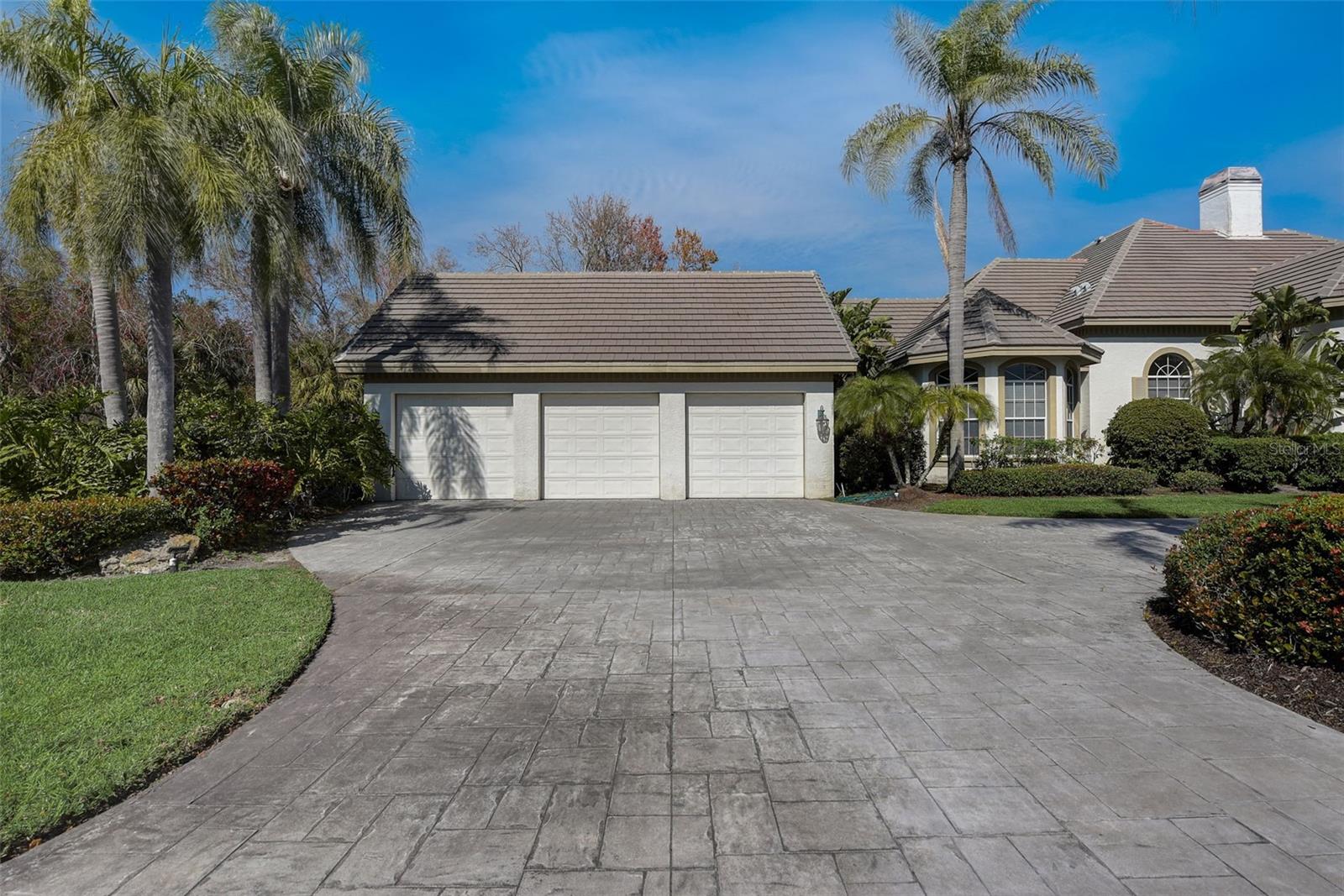 4653 HADFIELD DR — photo 70