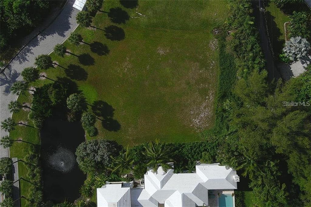 0 SHARSWOOD LN — photo 11