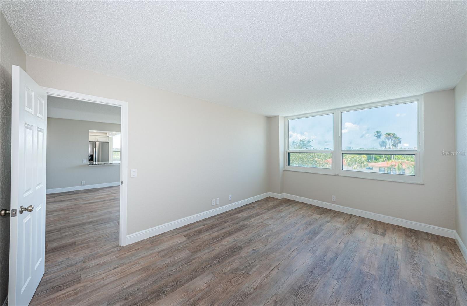 6177 SUN BLVD #404 — photo 5