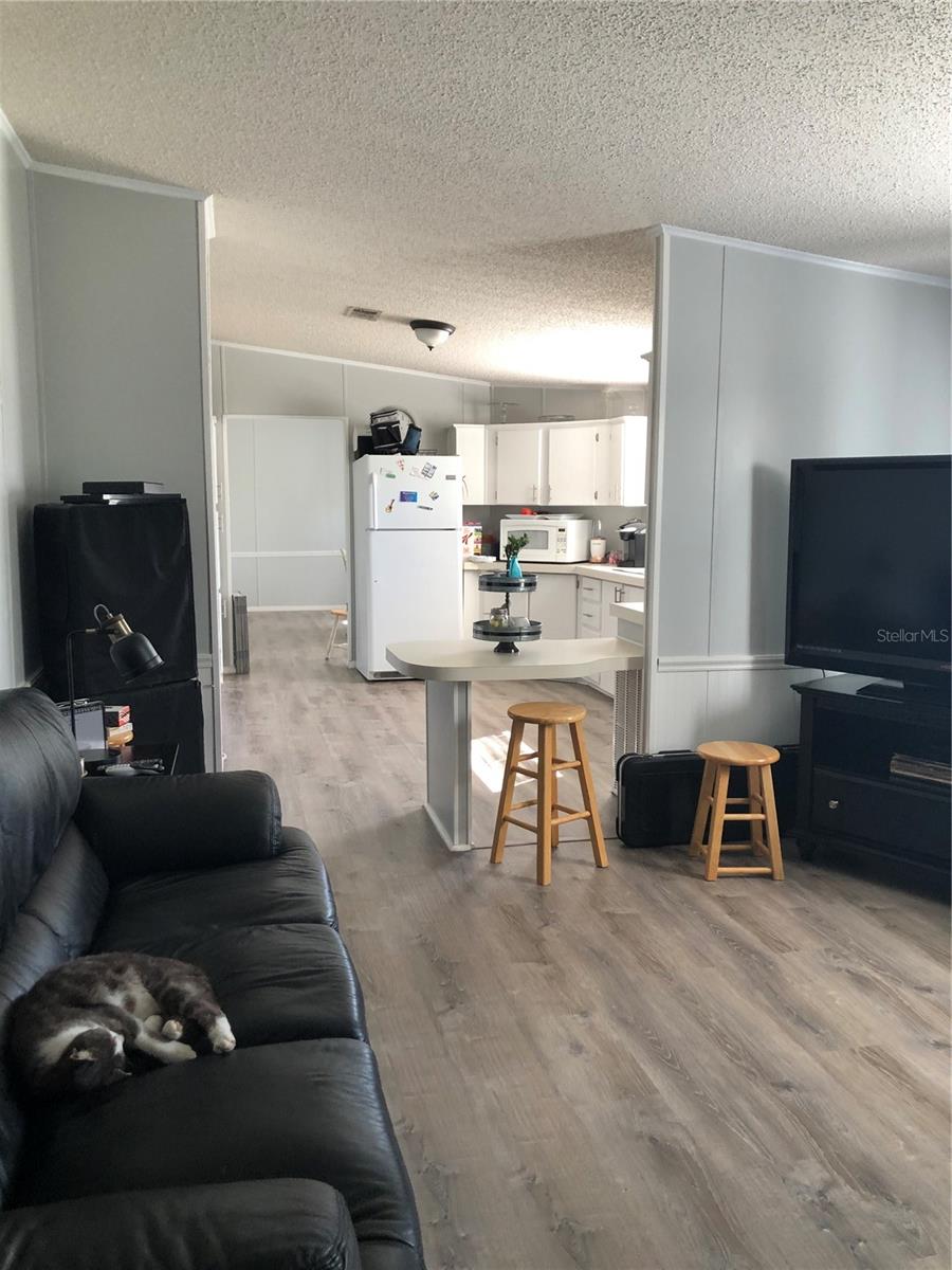 30340 BAYLOR LN — photo 3