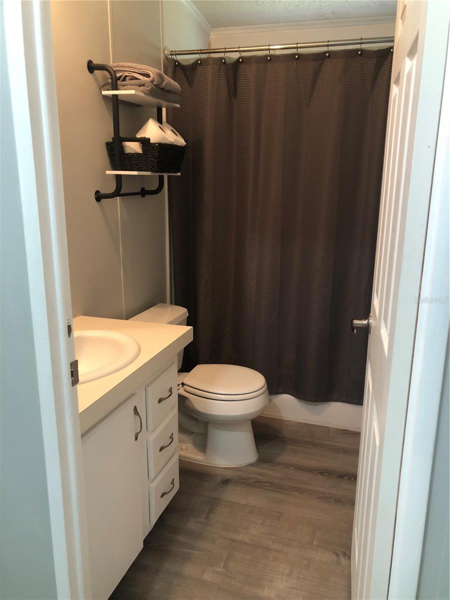30340 BAYLOR LN — photo 9
