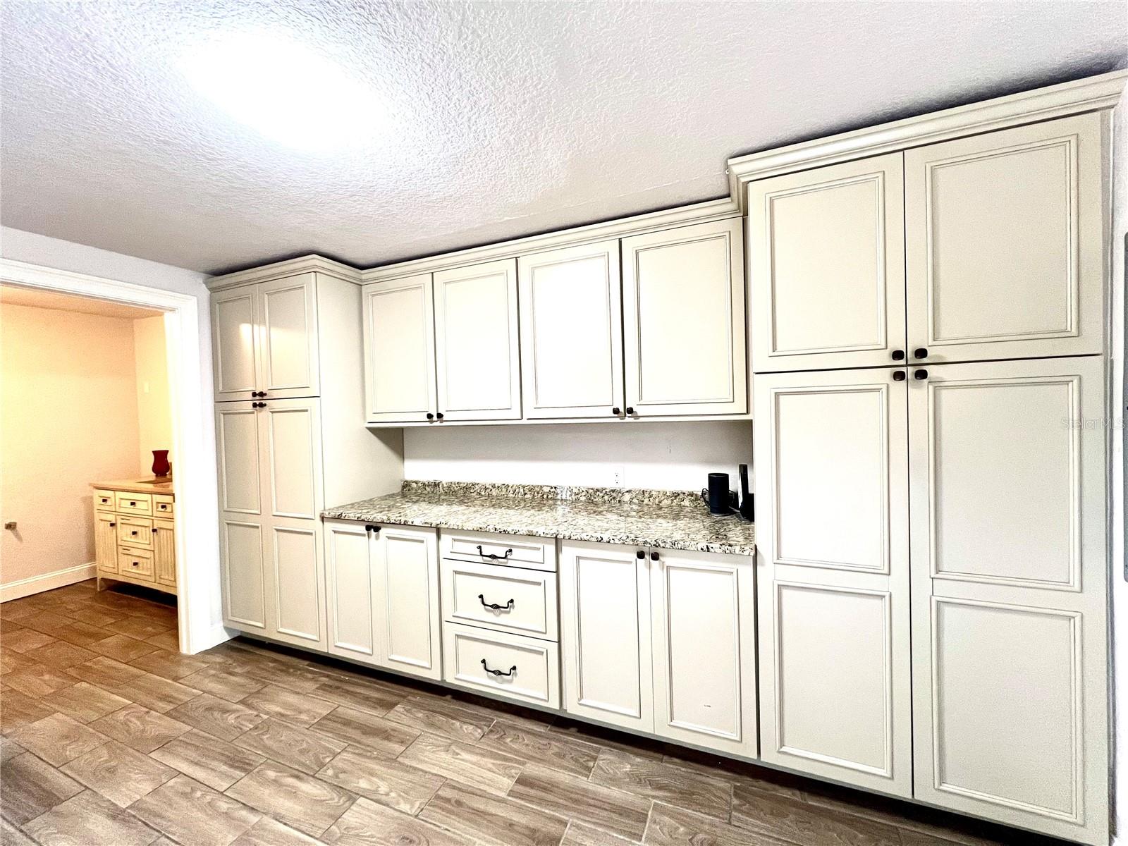 1109 BELCHER RD — photo 36