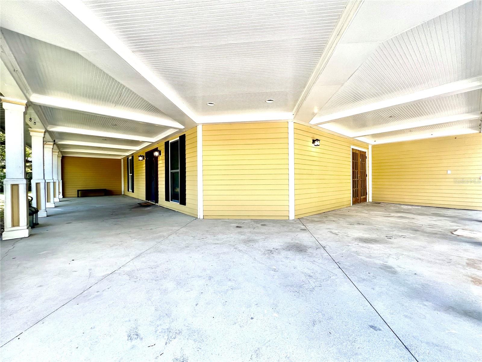 1109 BELCHER RD — photo 11