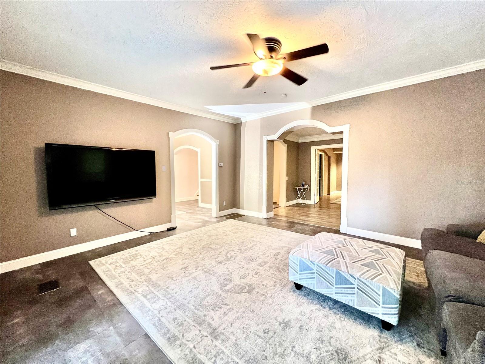 1109 BELCHER RD — photo 24