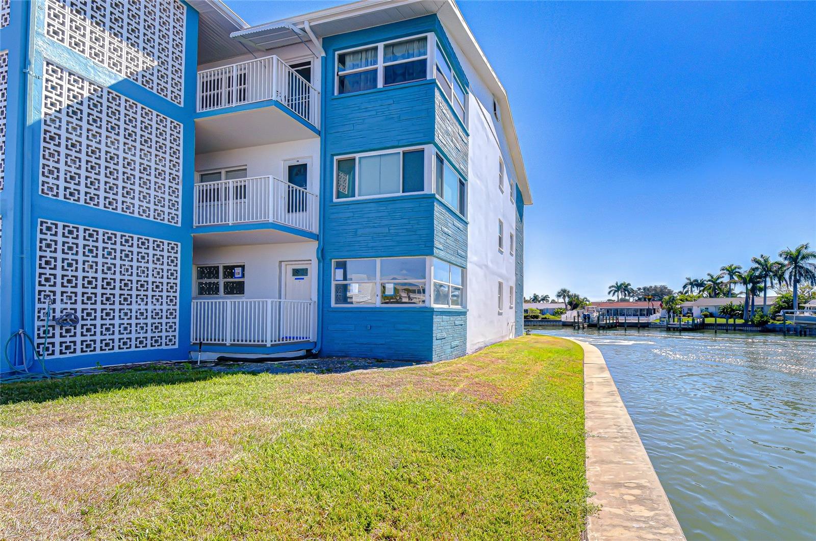 1893 SHORE DR S #206 — photo 31