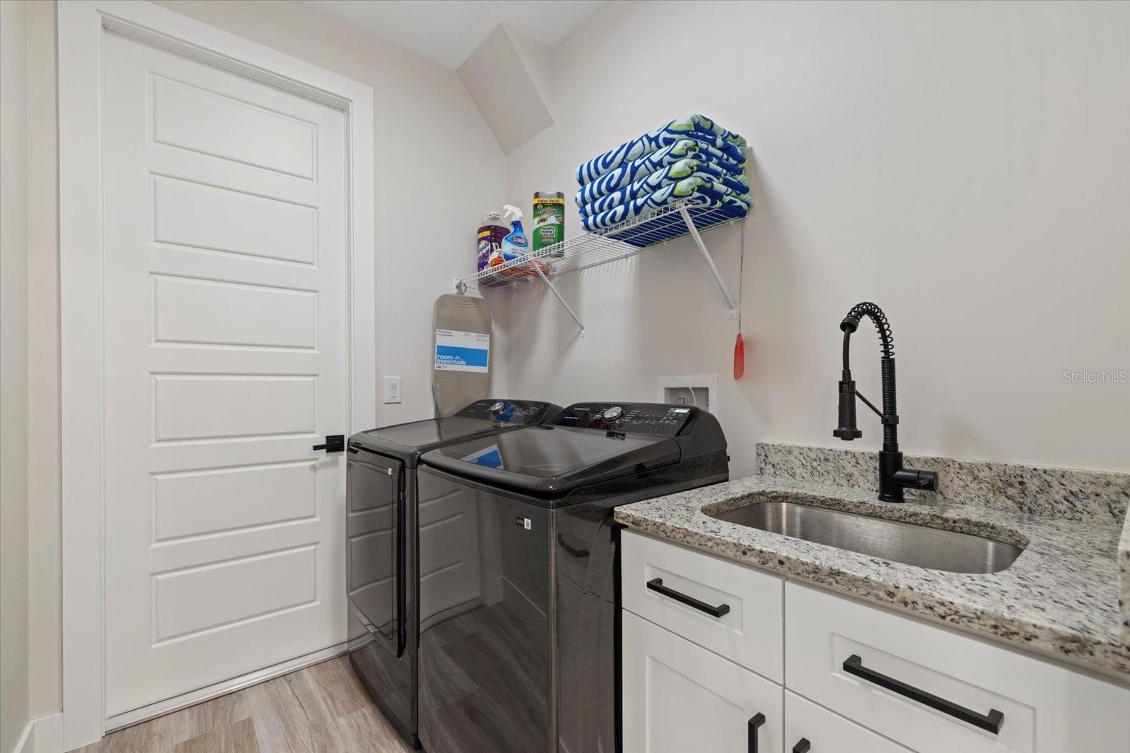 2938 JASON ST — photo 24