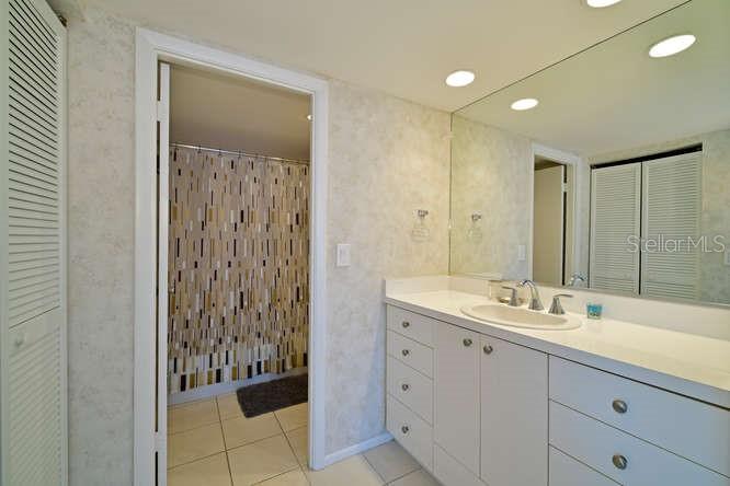 2425 GULF OF MEXICO DR #7F — photo 11
