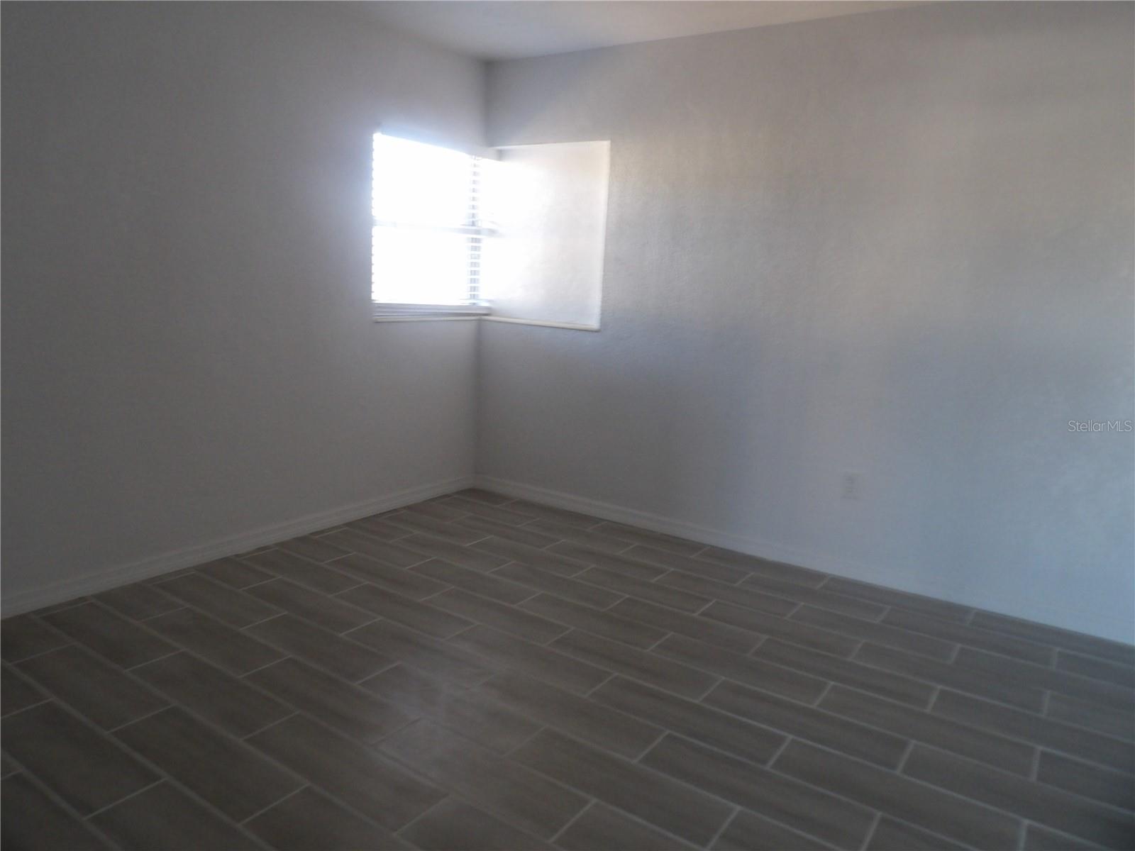 14975 1ST ST E — photo 18