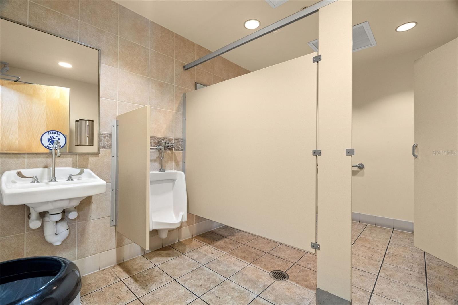 625 6TH AVE S #405 — photo 49