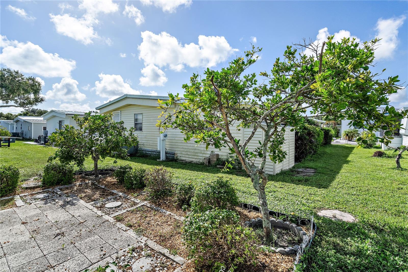 3410 SPANISH OAK TER — photo 46