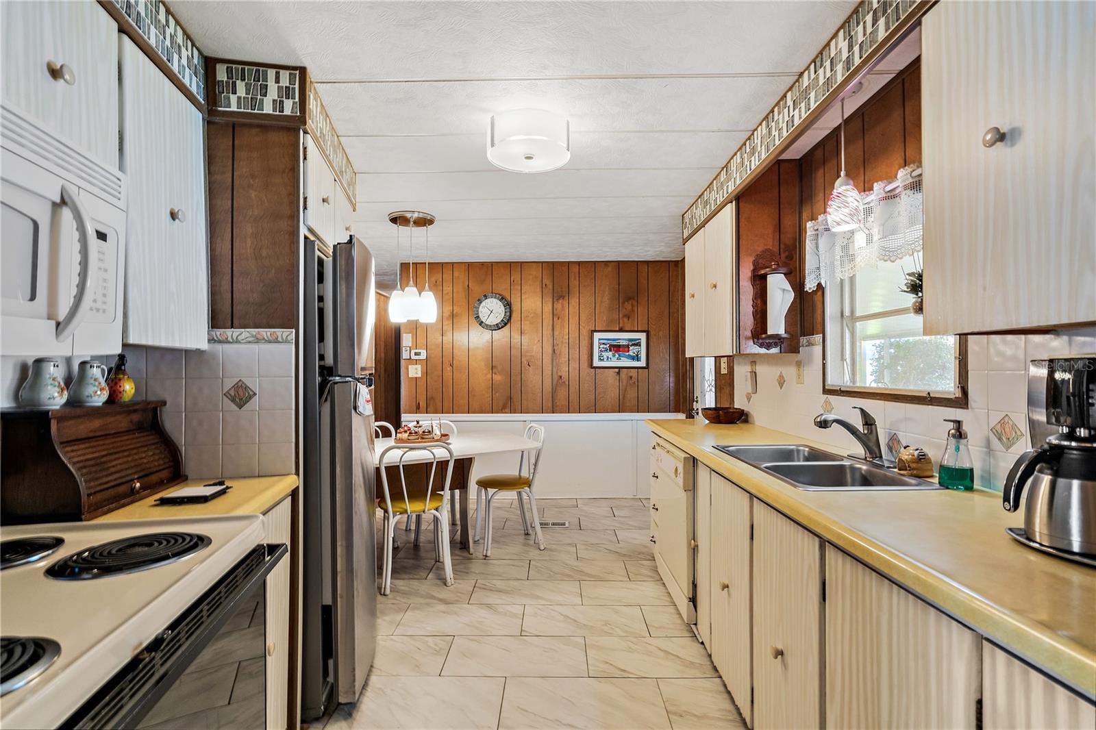 3410 SPANISH OAK TER — photo 18