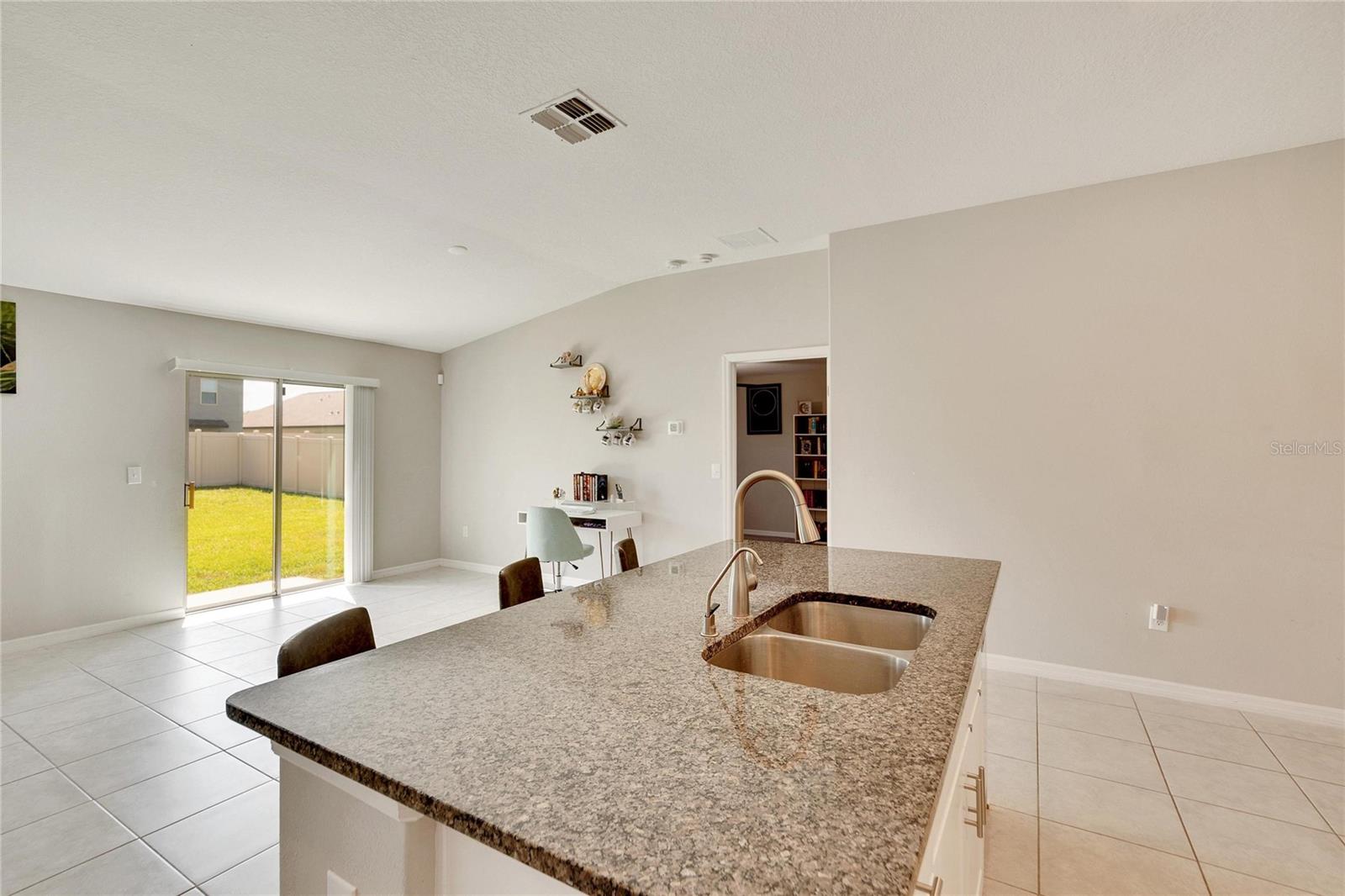 3508 COASTAL DUSK DR — photo 10