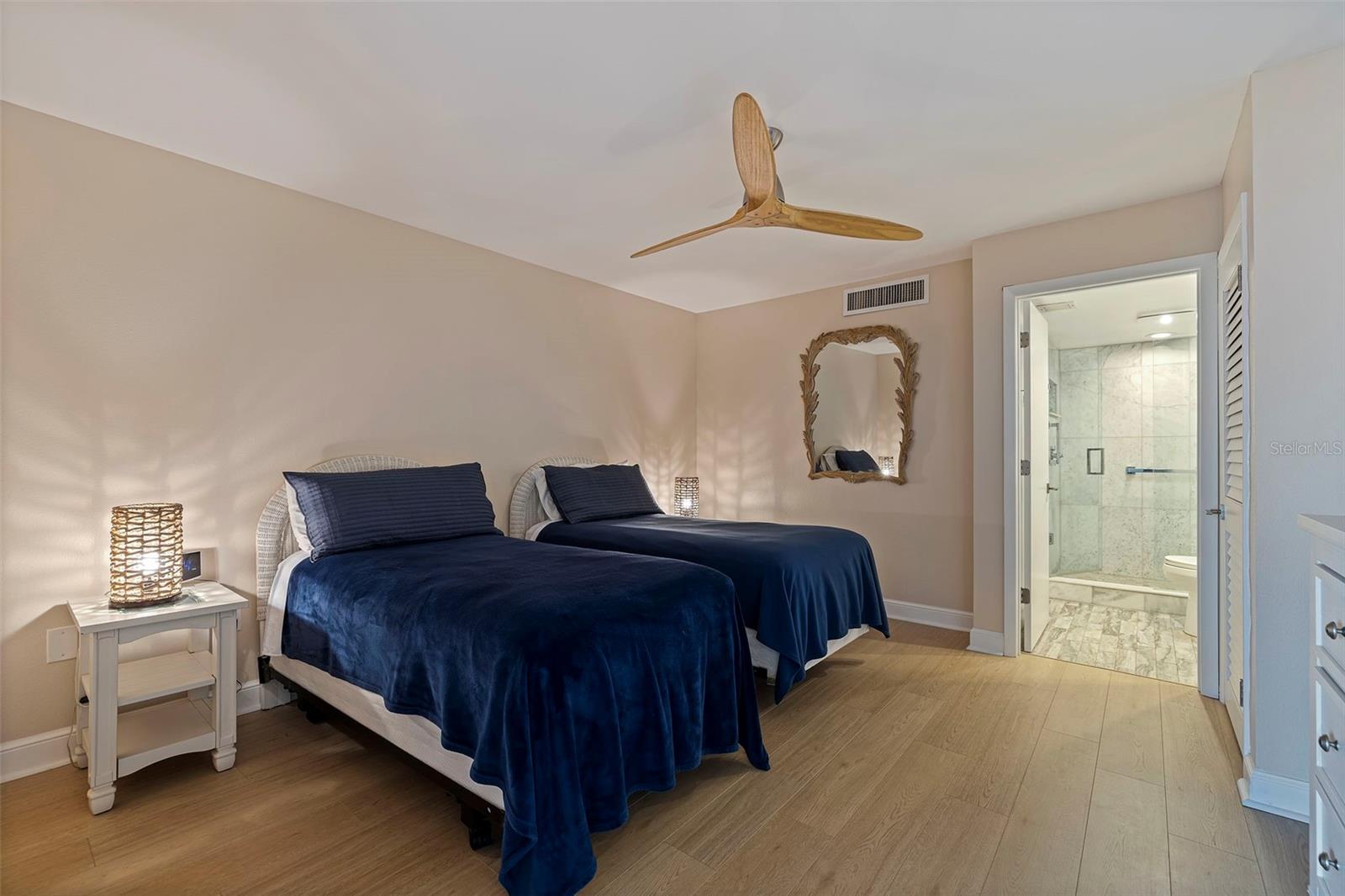 7650 BAYSHORE DR #1005 — photo 29