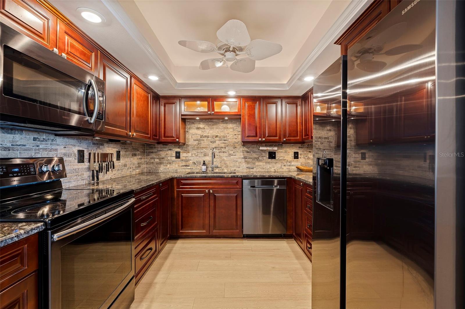 7650 BAYSHORE DR #1005 — photo 21