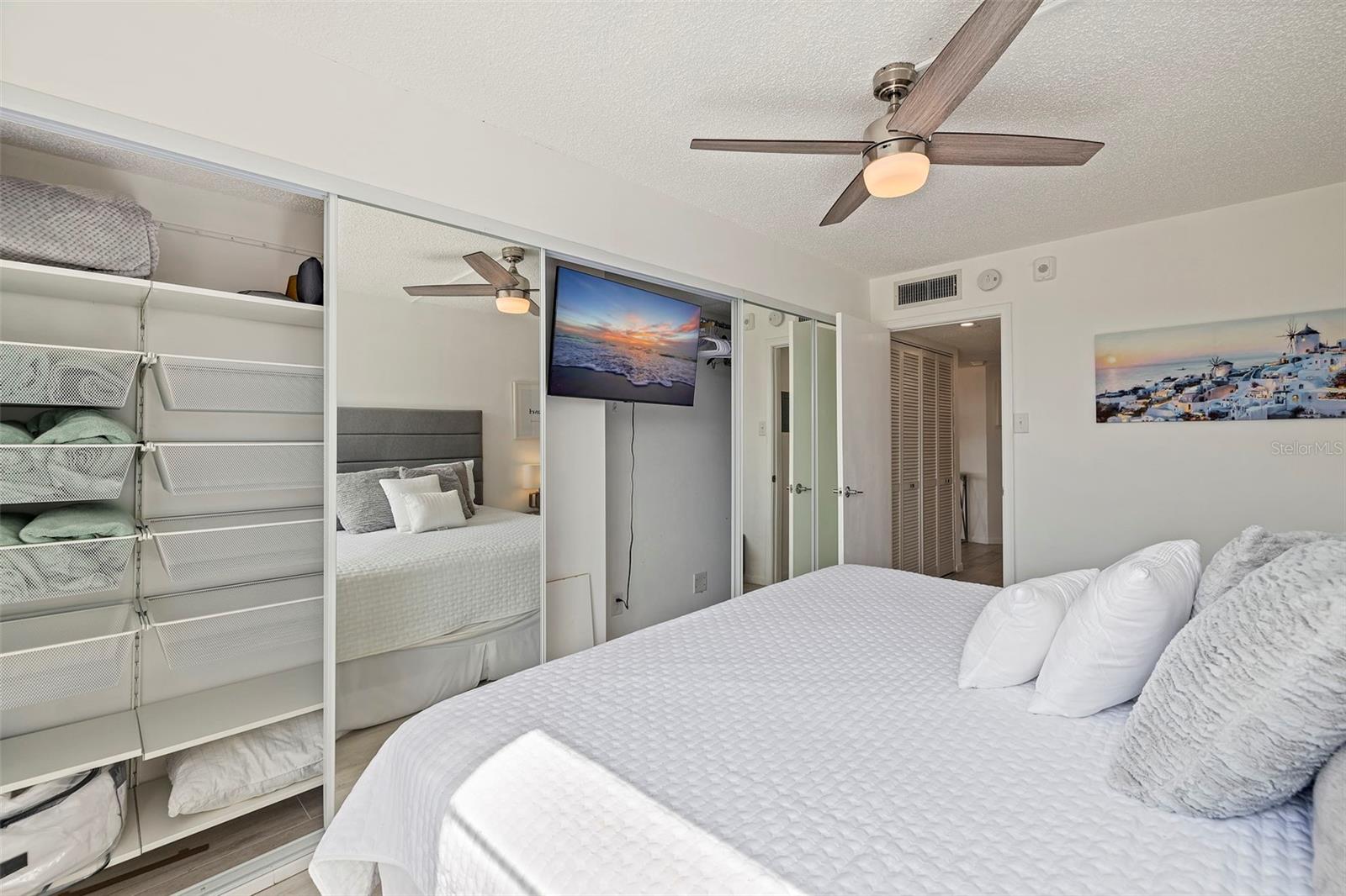 6145 SUN BLVD #304 — photo 9