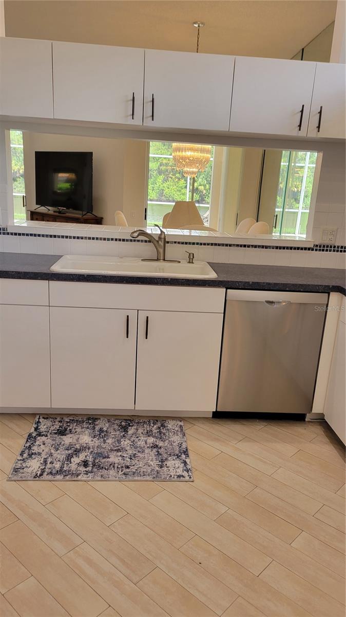 7557 FAIRLINKS CT — photo 10