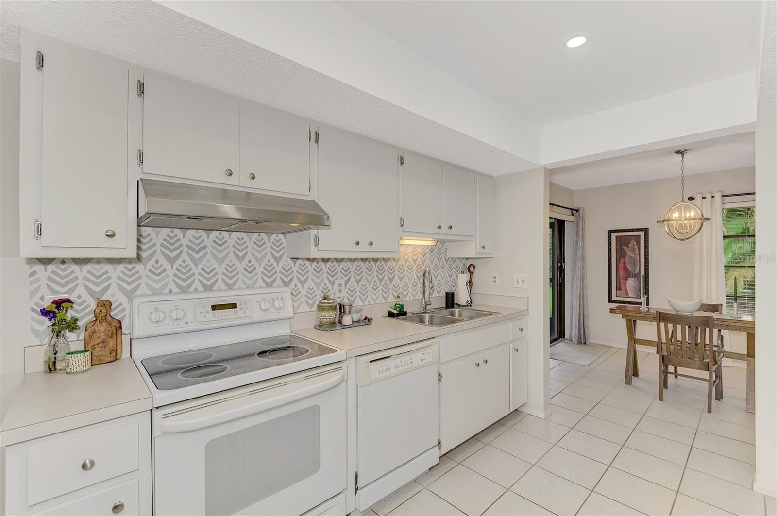 5103 GREENCROFT RD — photo 5