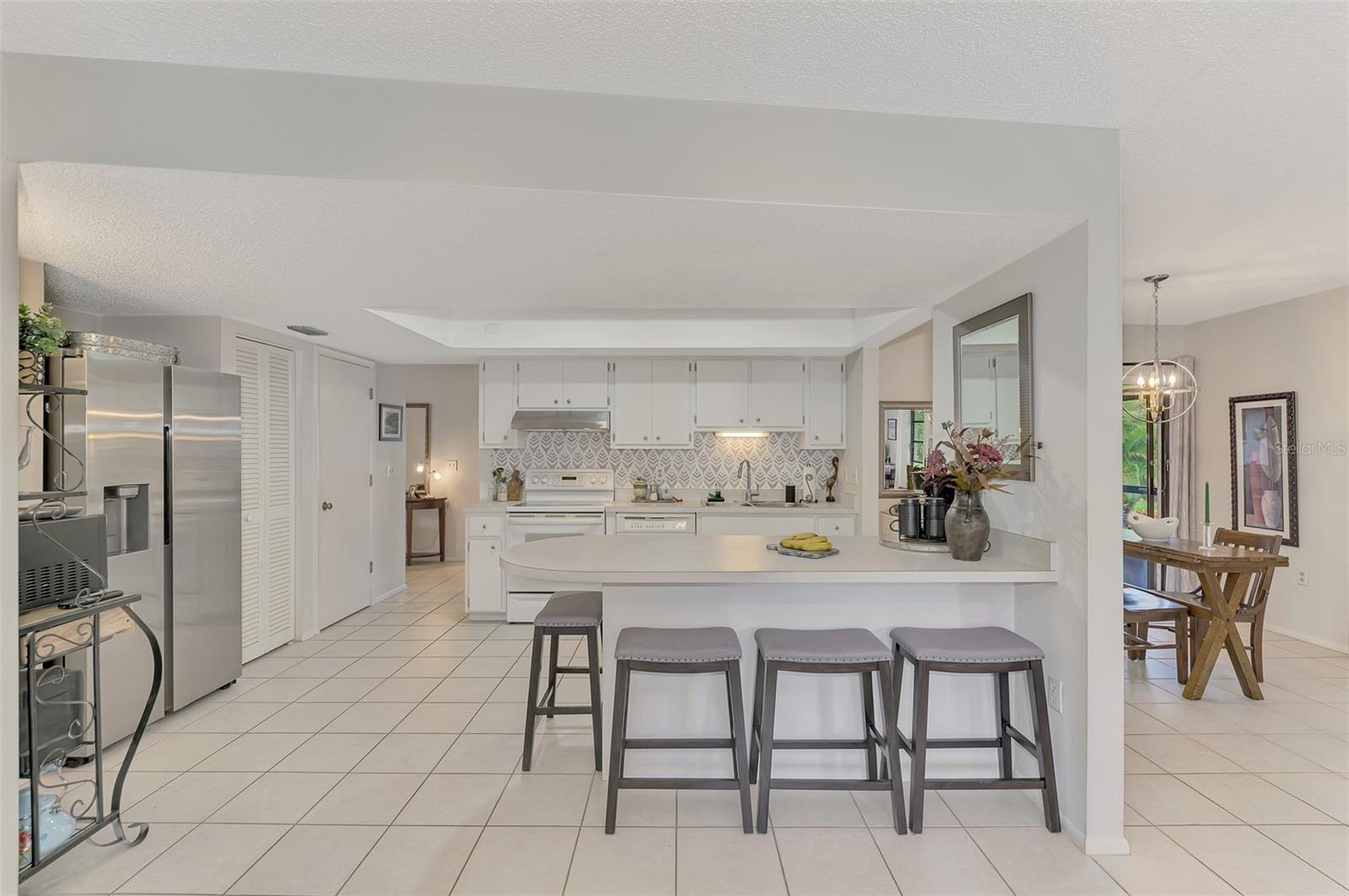 5103 GREENCROFT RD — photo 4