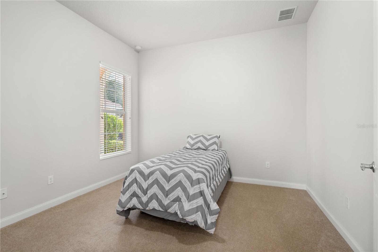 13180 IPOLITA ST — photo 25