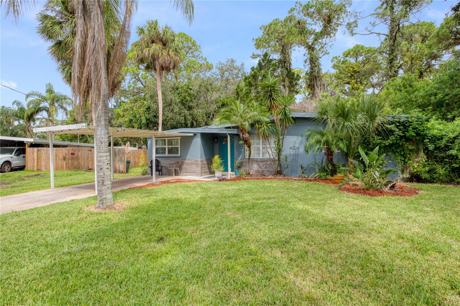 7329 ROYAL PALM DR — photo 2