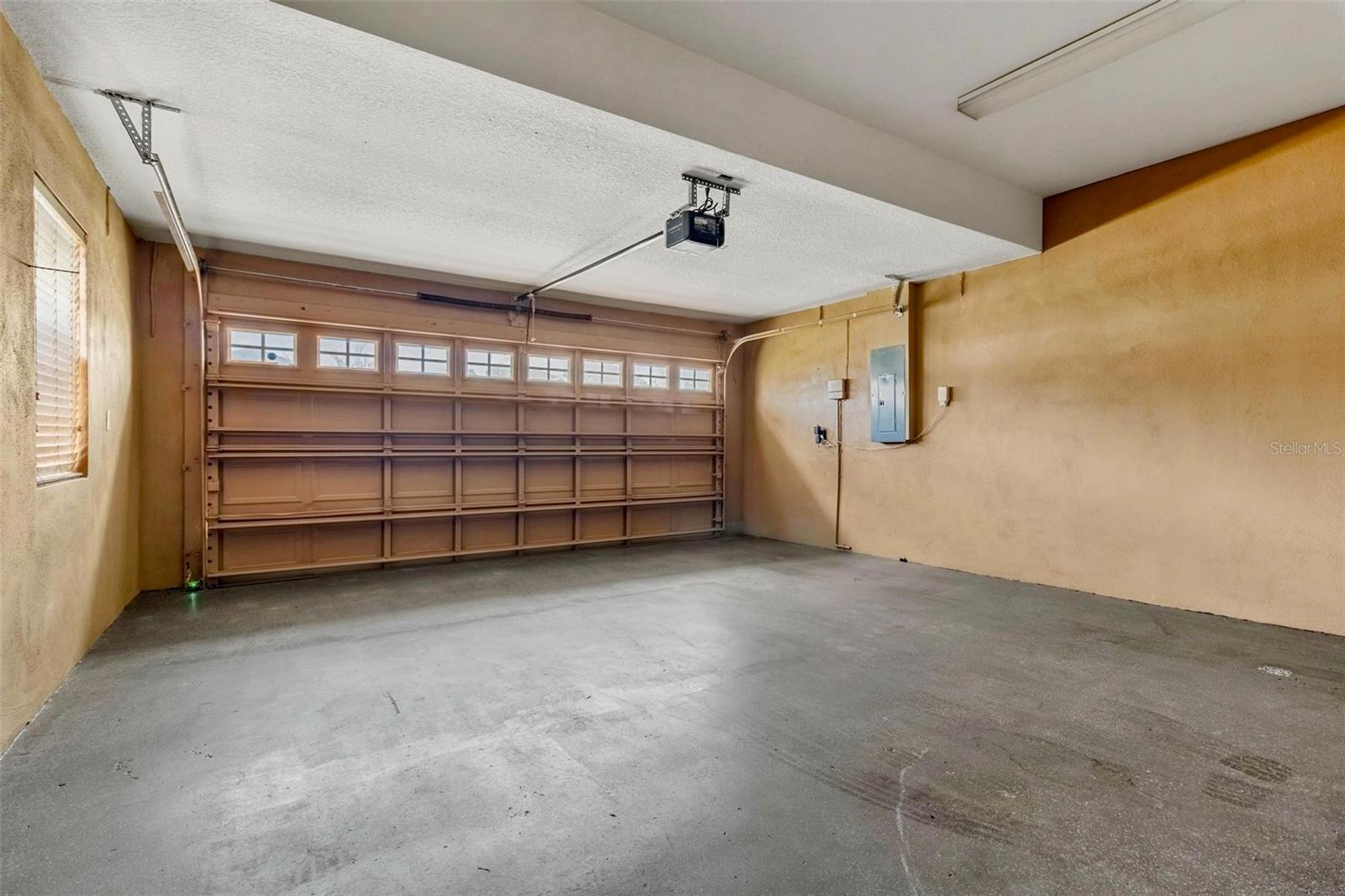 11302 SOUTHWIND LAKE DR — photo 27