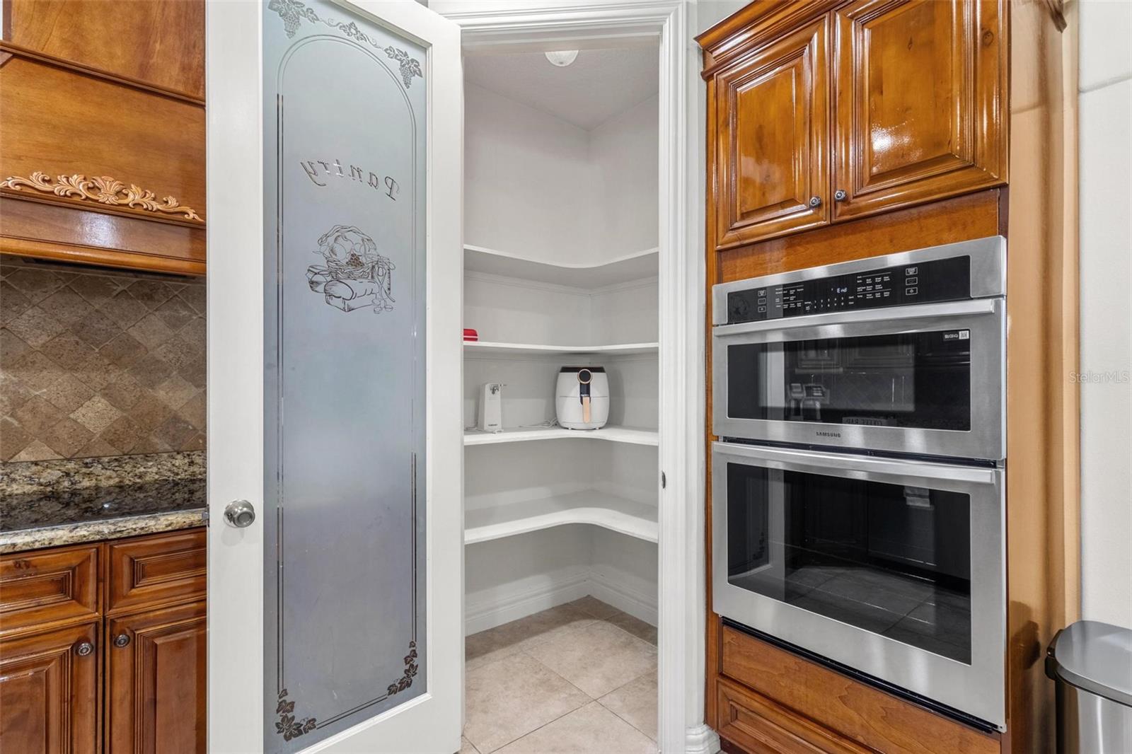11302 SOUTHWIND LAKE DR — photo 24