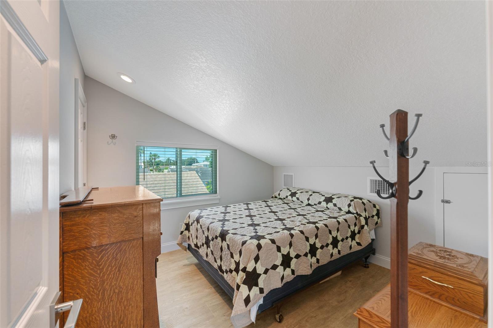 3502 BAHIA VISTA ST — photo 31