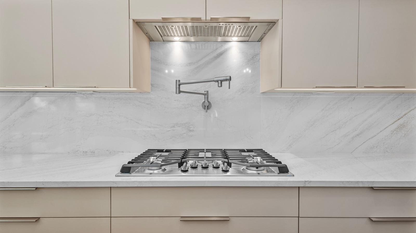 2203 N GLENWOOD AVE — photo 15