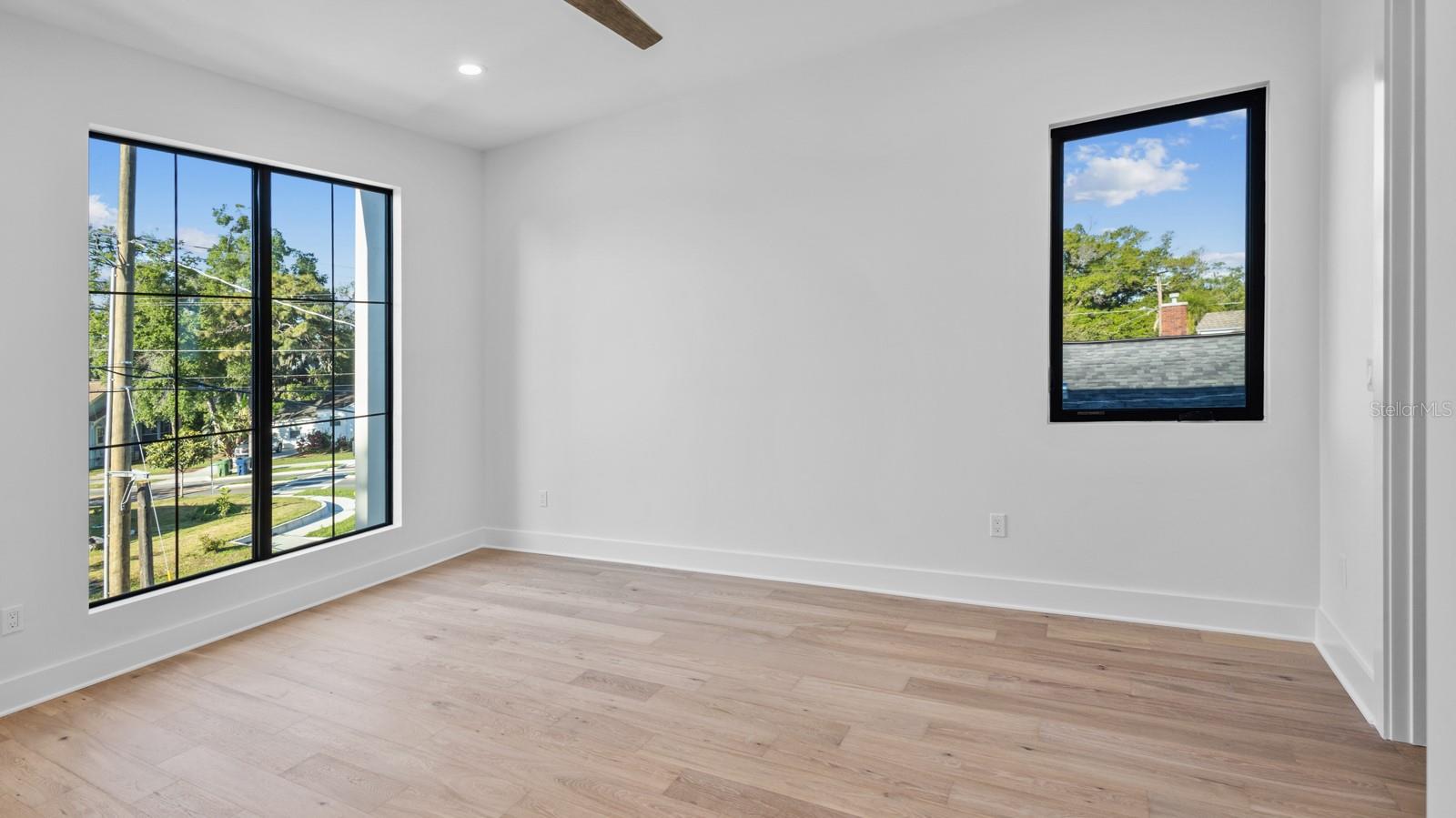 2203 N GLENWOOD AVE — photo 21