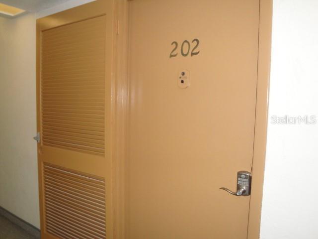 500 TREASURE ISLAND CSWY #202 — photo 31