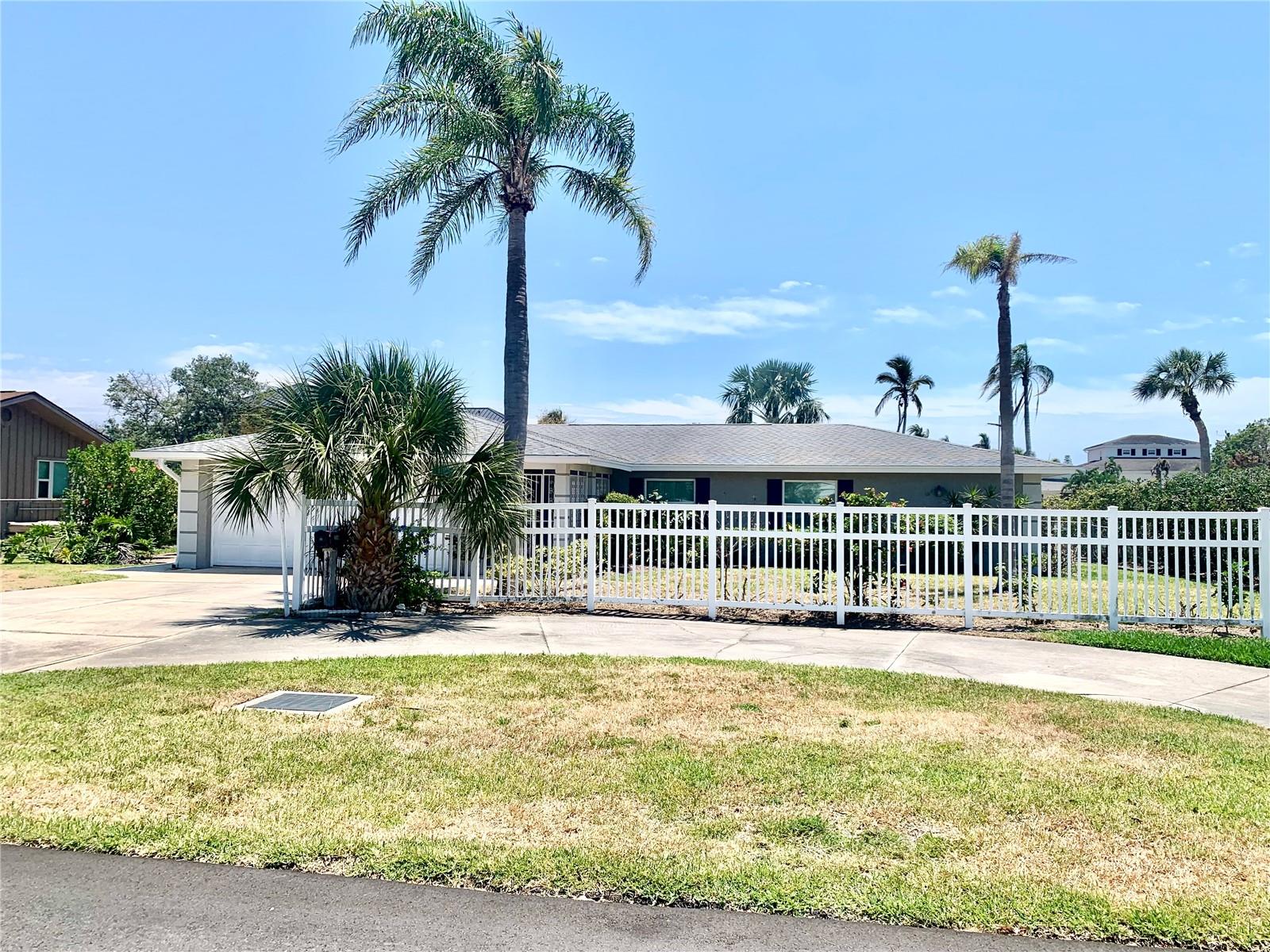 1714 MEADOWOOD ST — photo 33
