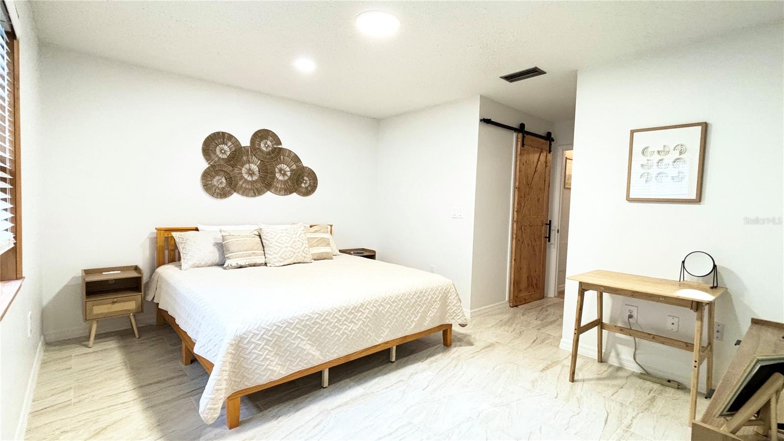 2431 LOMA LINDA ST — photo 30