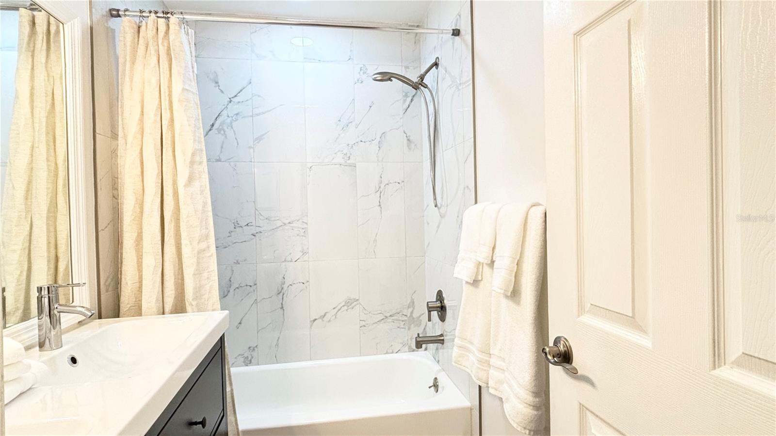 2431 LOMA LINDA ST — photo 16