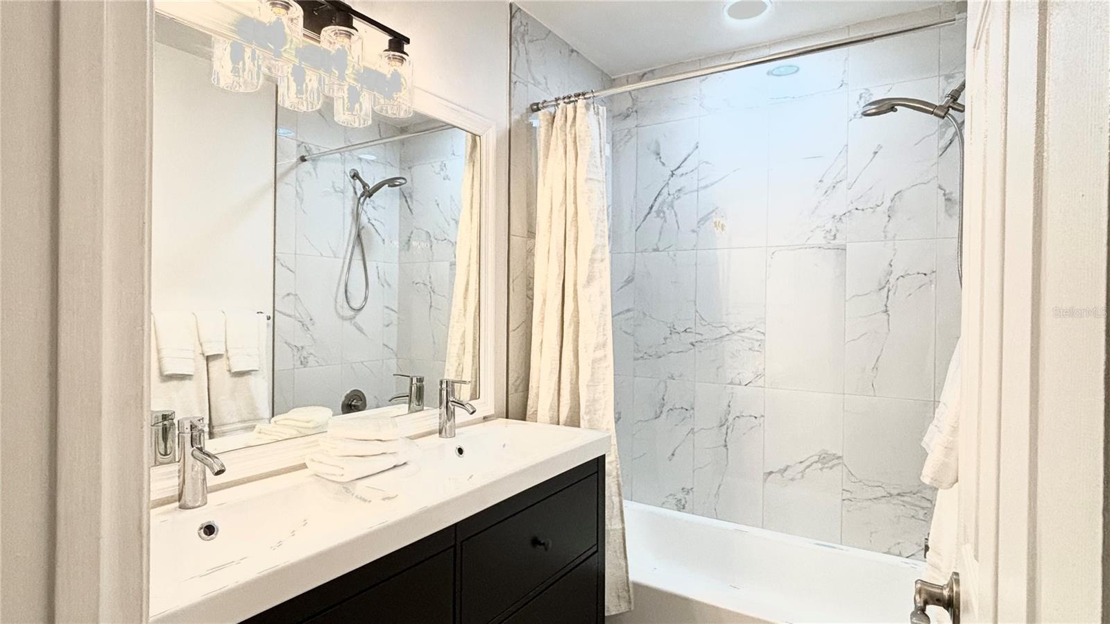 2431 LOMA LINDA ST — photo 17