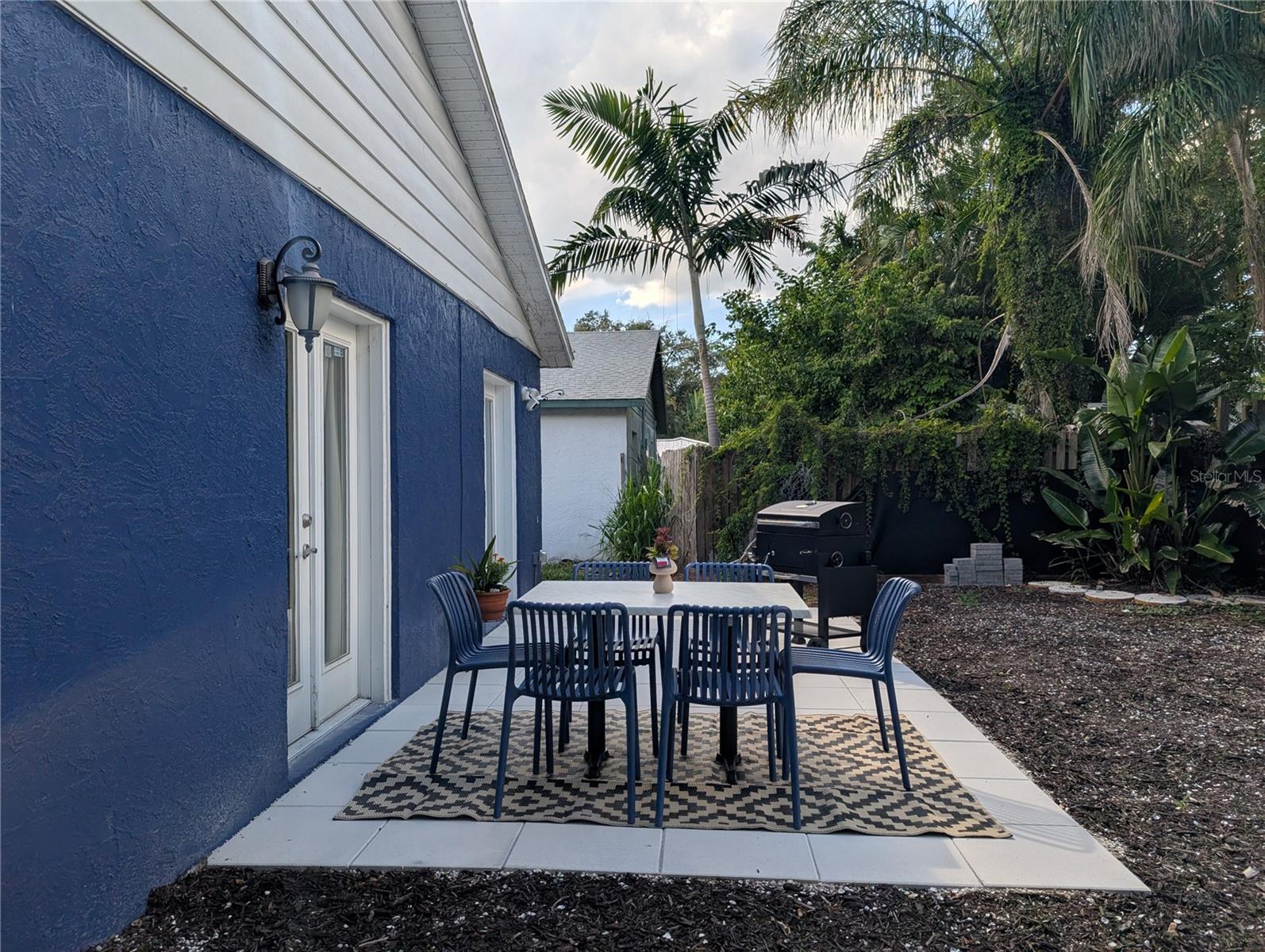 2431 LOMA LINDA ST — photo 33