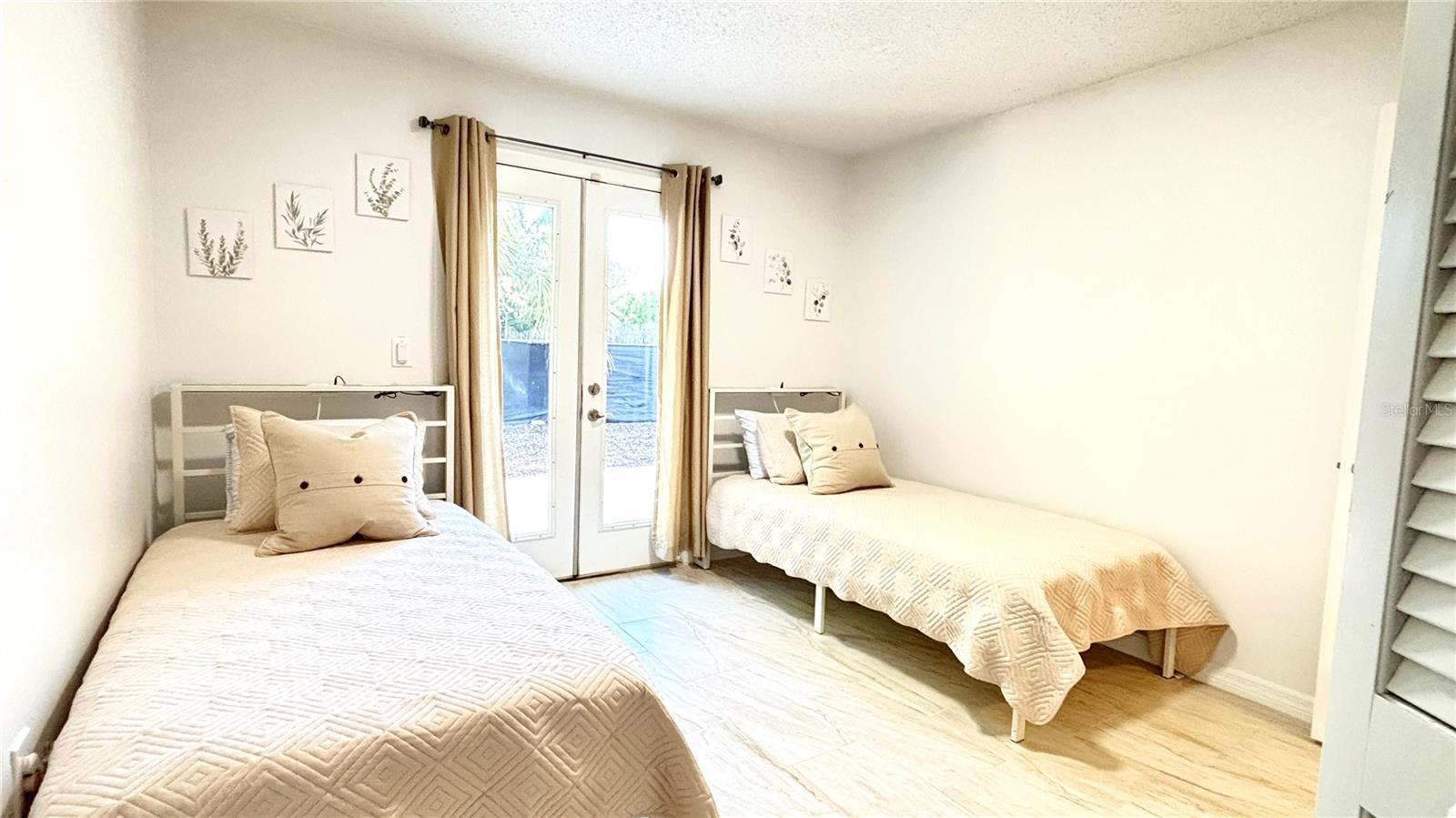 2431 LOMA LINDA ST — photo 21