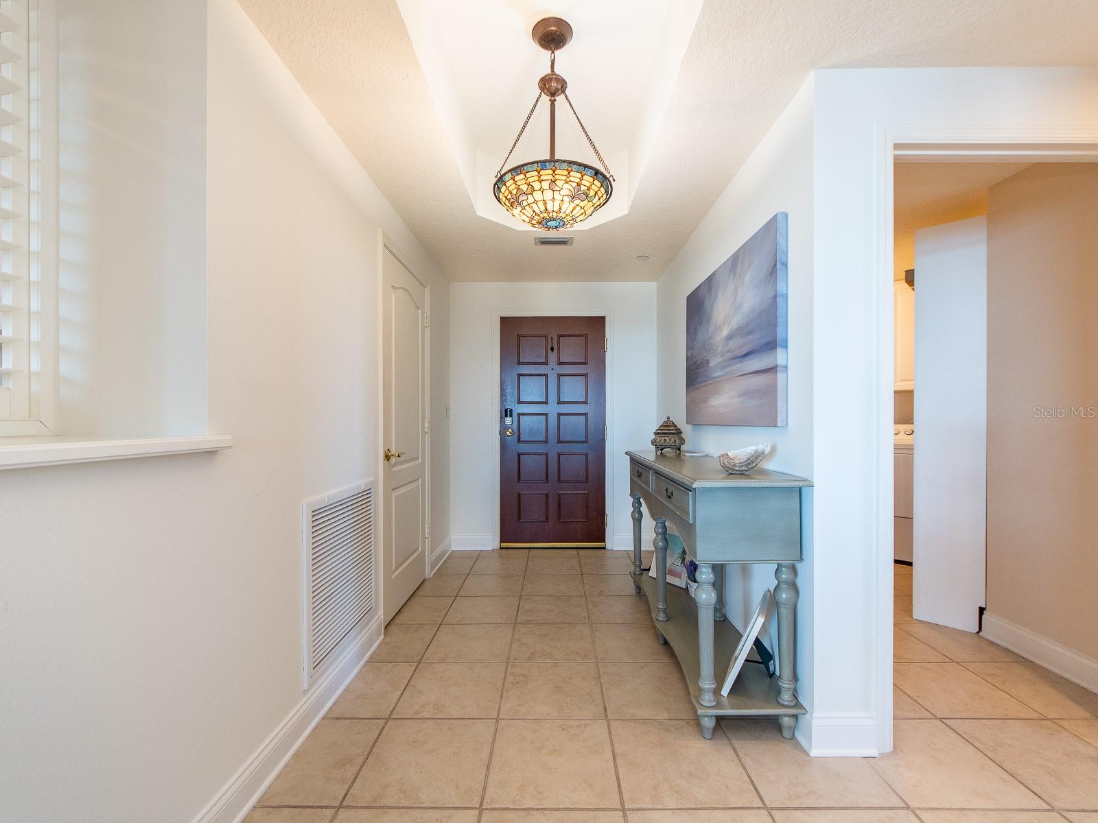521 MANDALAY AVE #410 — photo 3