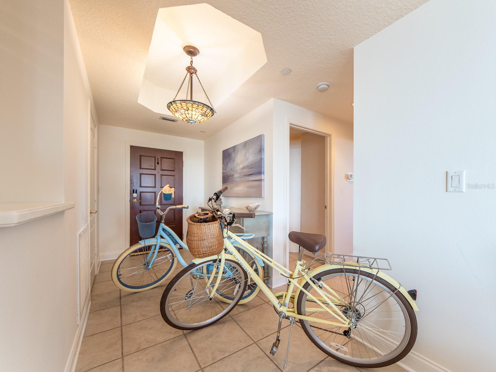 521 MANDALAY AVE #410 — photo 5