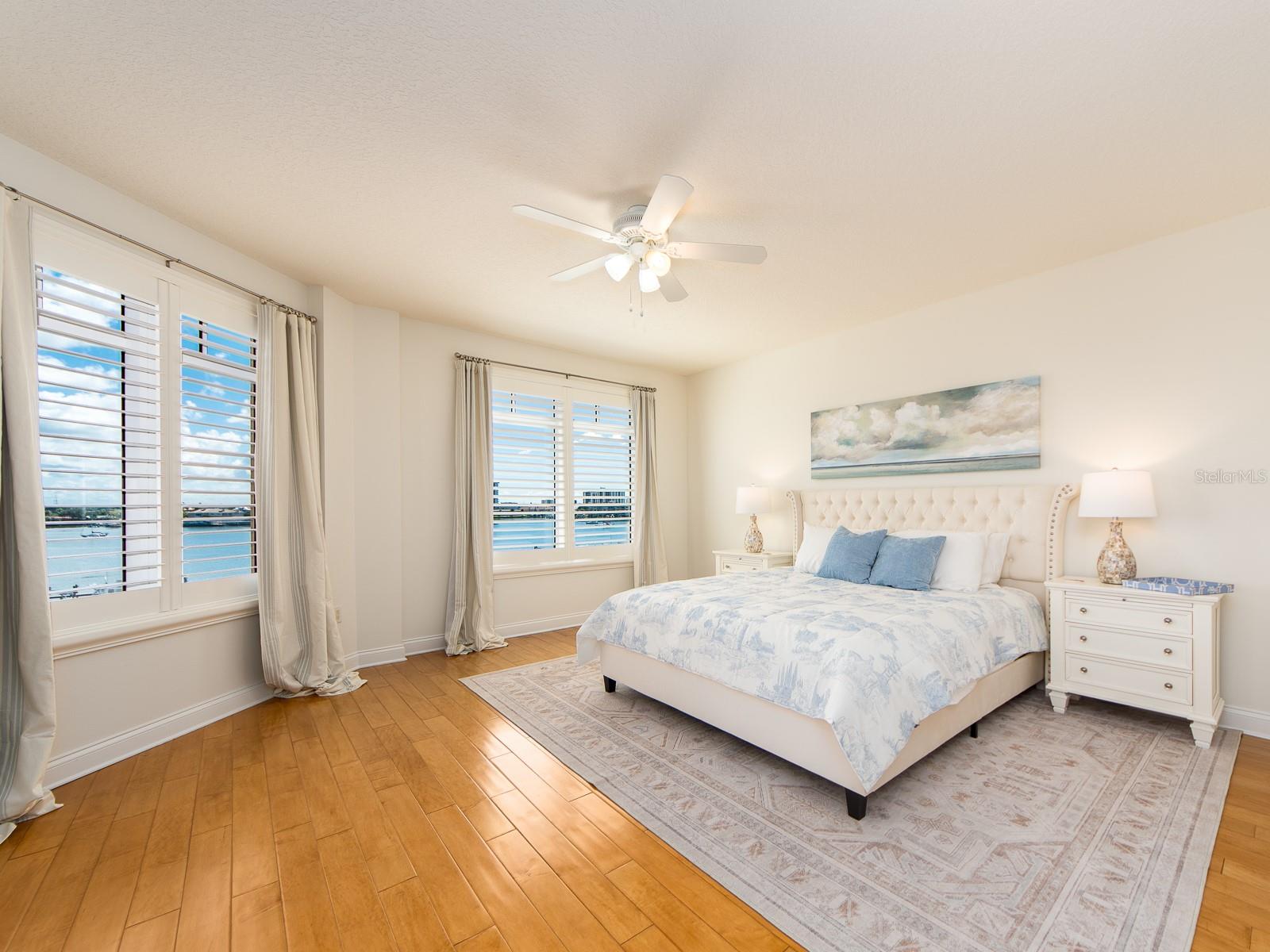 521 MANDALAY AVE #410 — photo 17