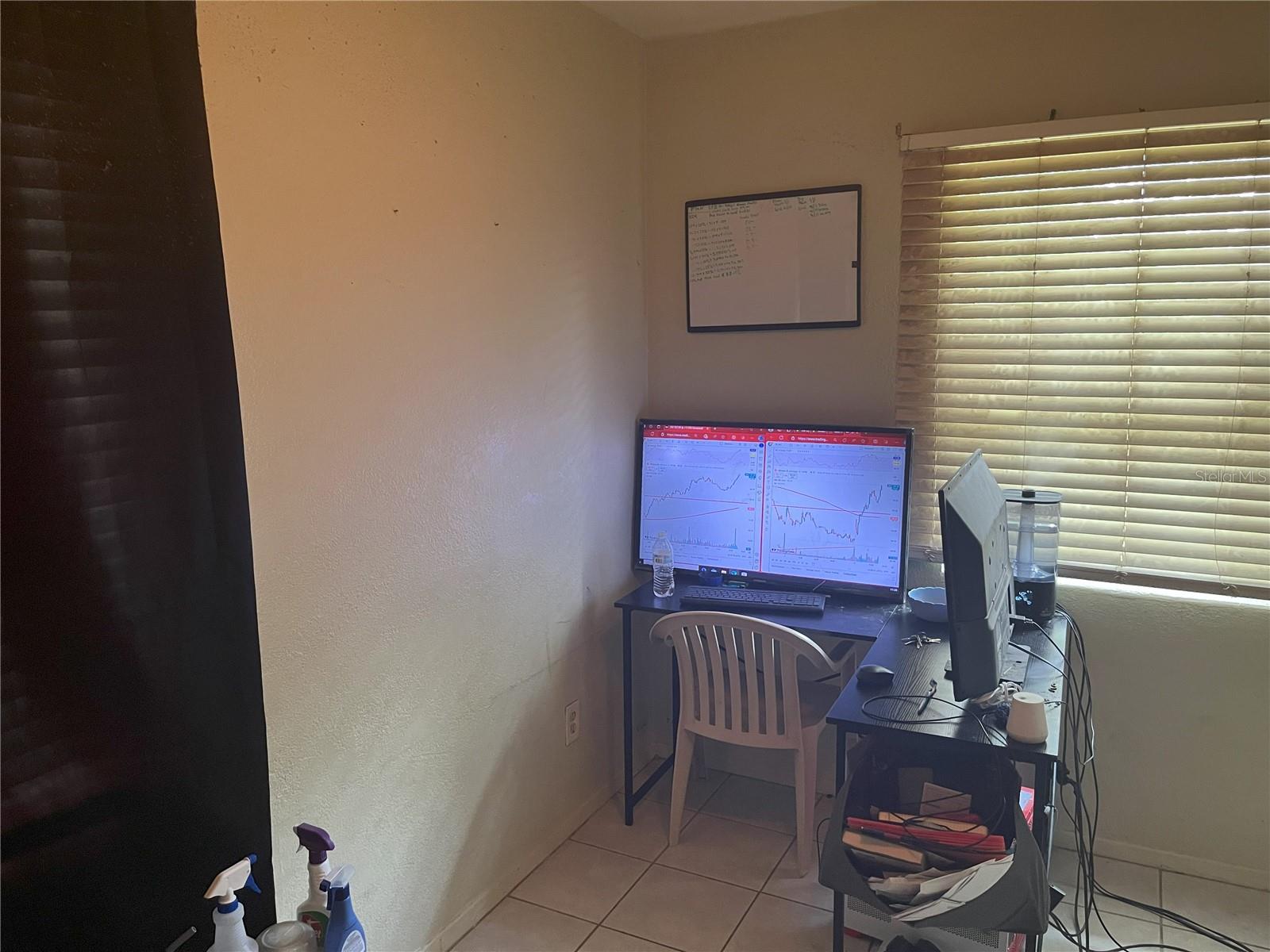 1528 STEVENSONS DR — photo 9