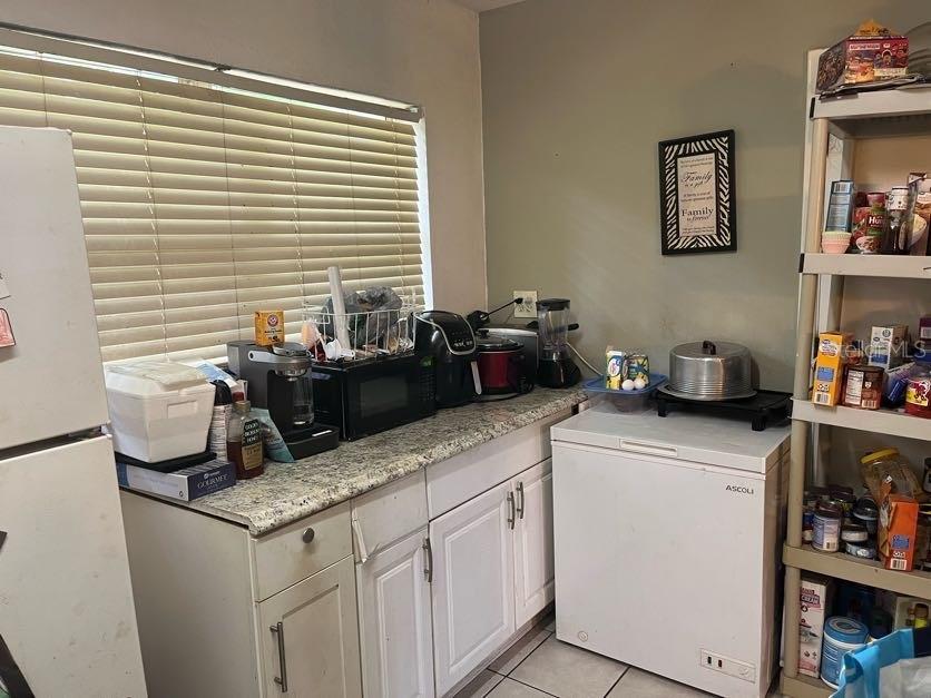 1528 STEVENSONS DR — photo 4