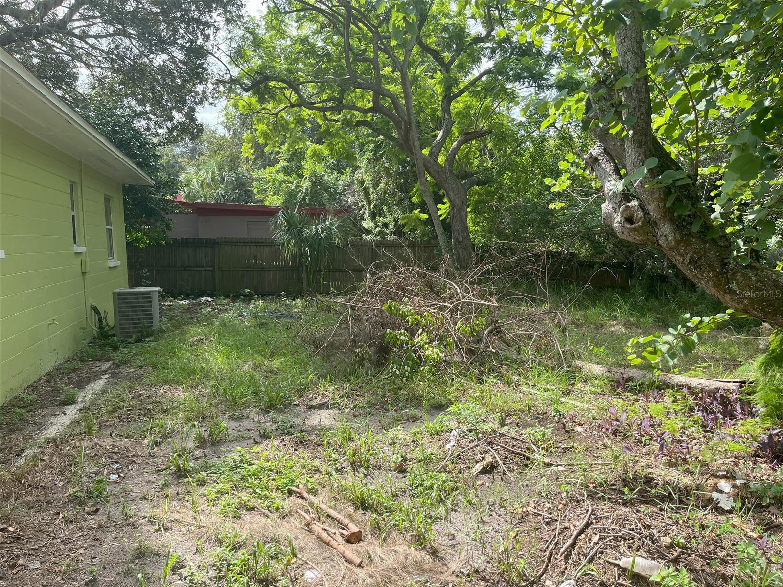 1528 STEVENSONS DR — photo 12
