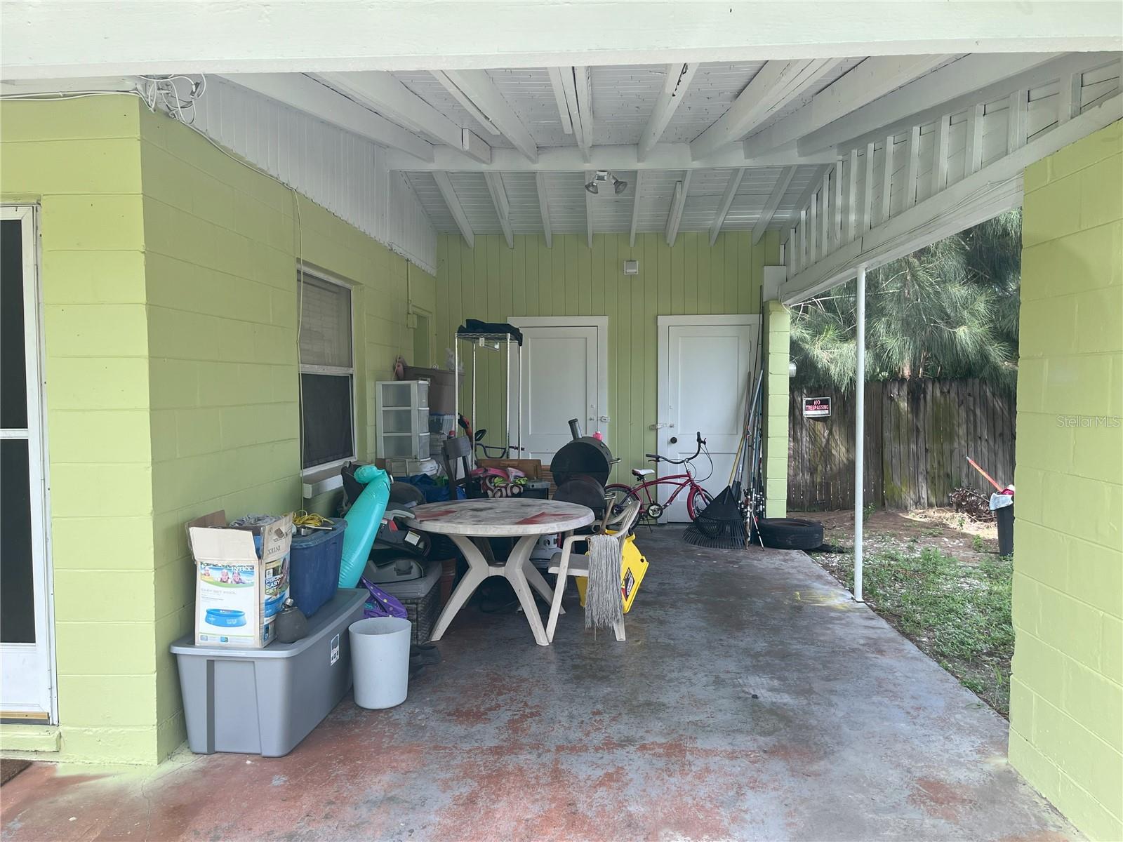 1528 STEVENSONS DR — photo 2