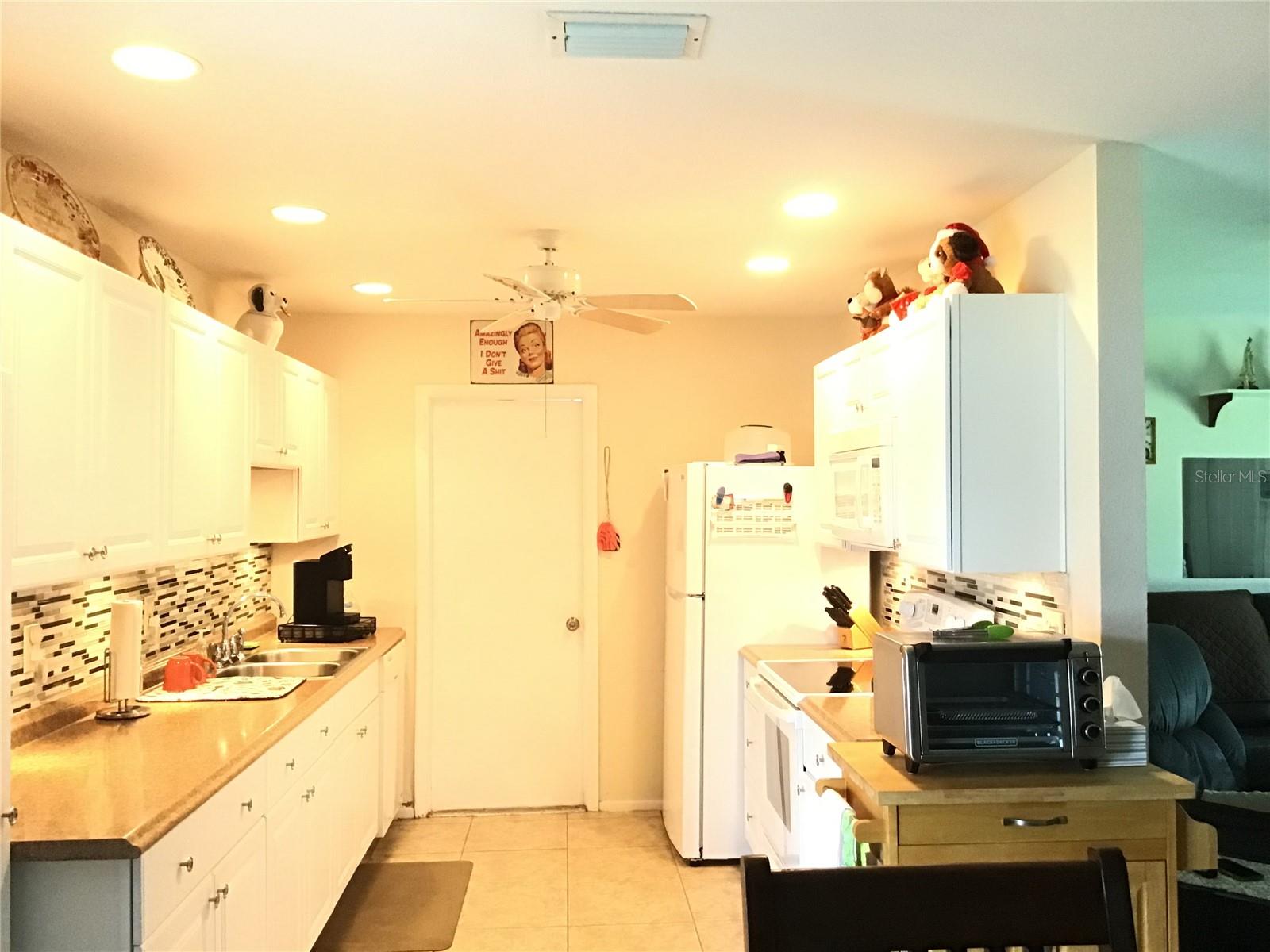7508 PARRISH ST — photo 3