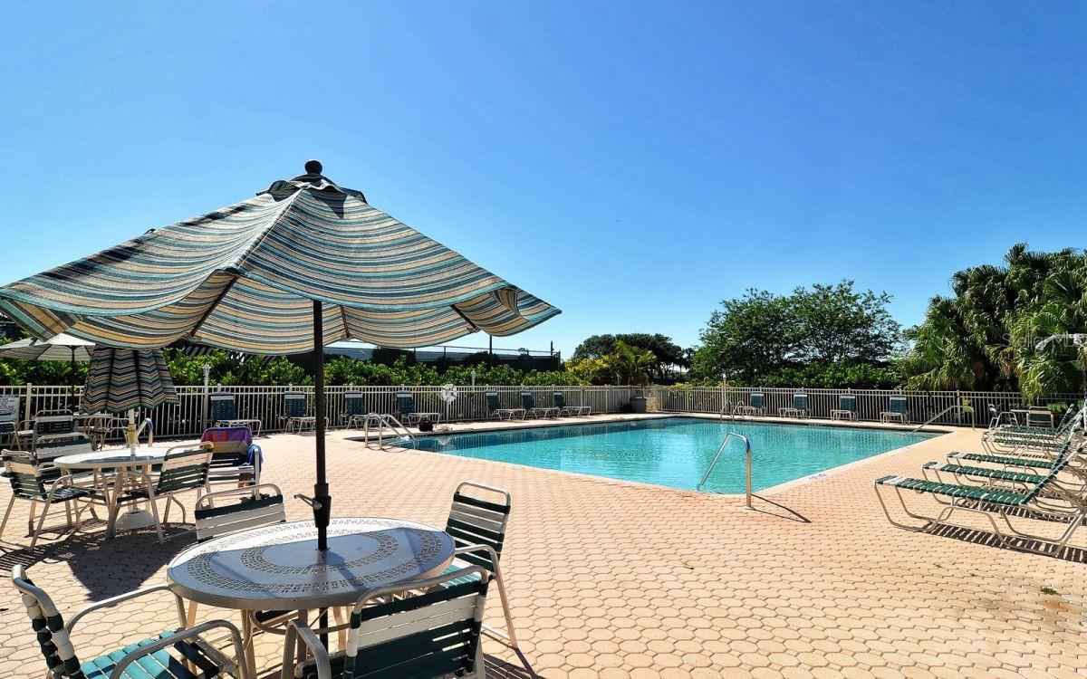 9641 CASTLE POINT DR #1225 — photo 32