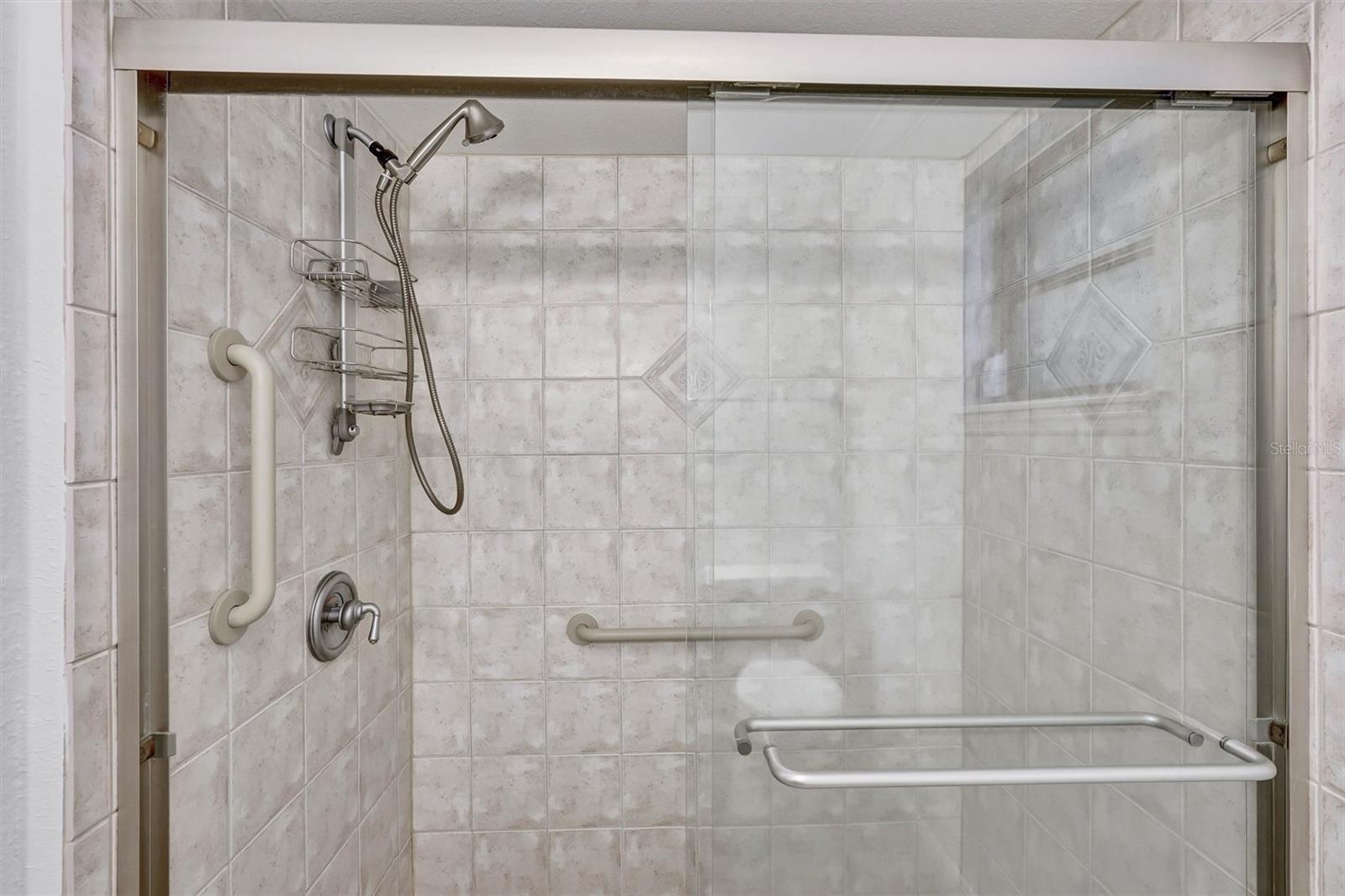 7861 PINE TRACE DR #7861 — photo 28