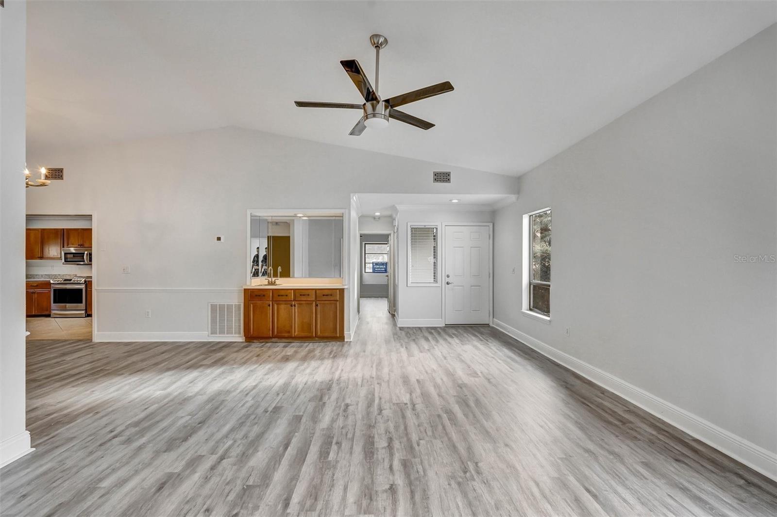 7861 PINE TRACE DR #7861 — photo 12
